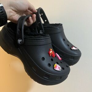 CROCS Women’s 7 platform clogs